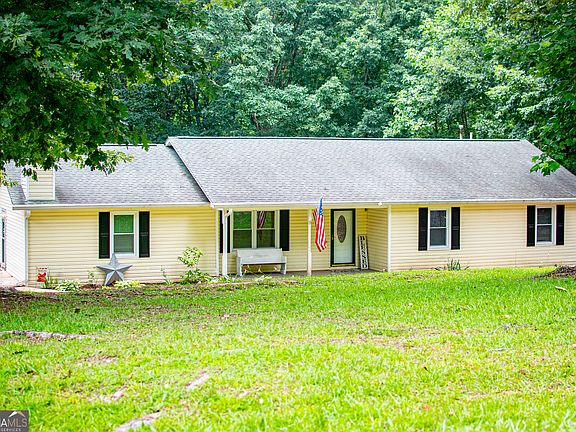 3rd image of 71 Oak Ridge Way