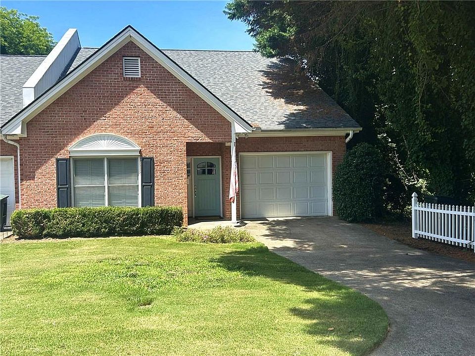 1st image of 67 Green Hill Pl