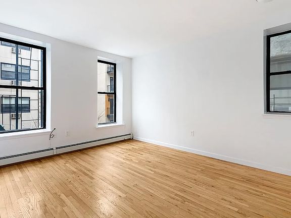 3rd image of 614 Saint Nicholas Ave APT 4B