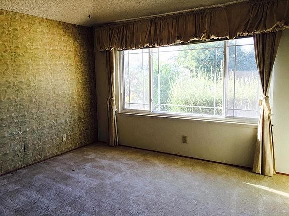 4th image of 12274 Goleta Ave