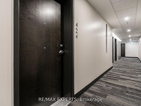 4th image of 430 Essa Rd #424