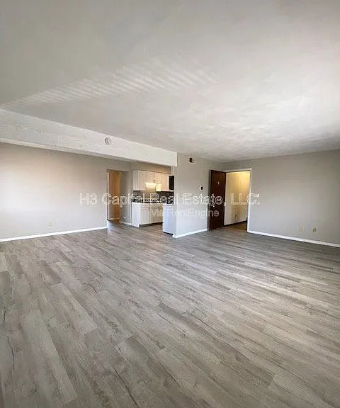 11-17 Kensington Heights — Photo 20