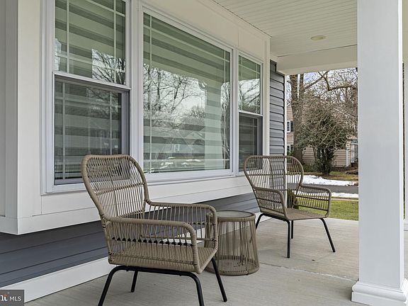 4th image of 190 Westover Dr