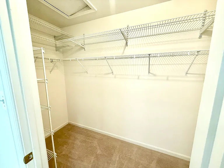 4028 Heatherstone Ct — Photo 20