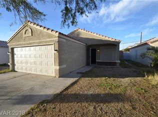 4670 Solar Eclipse Dr, Las Vegas, NV 89115