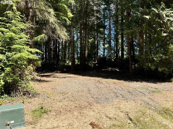 Little Woahink Dr #16, Florence, OR 97439