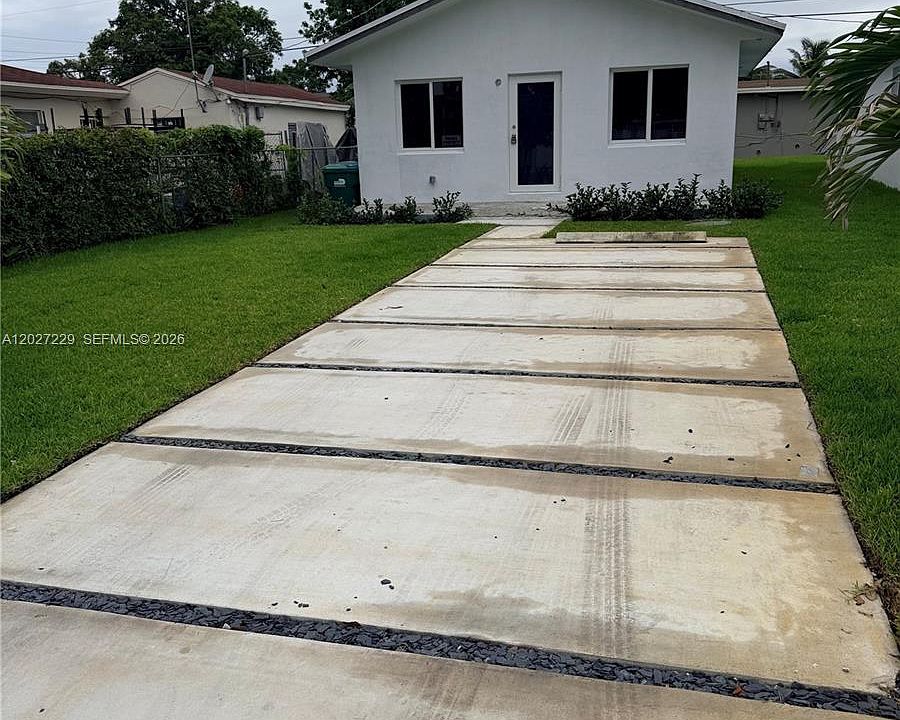 1st image of 1185 NW 100th St