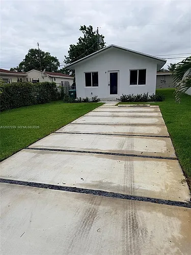 1185 NW 100th St Photo 1