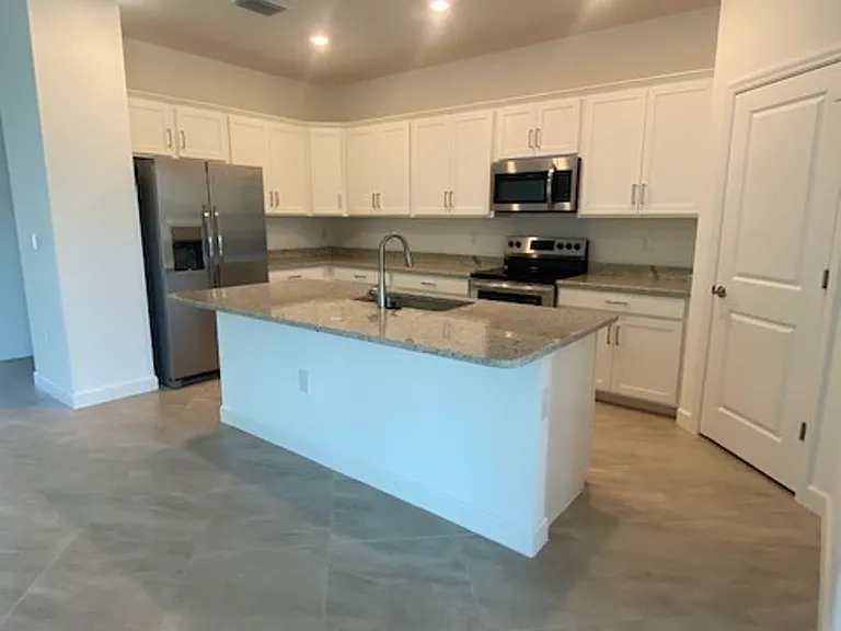 11211 Timber Creek Dr — Photo 5