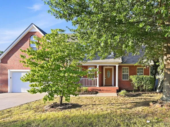 2306 Amber Glen Dr, Murfreesboro, TN 37128