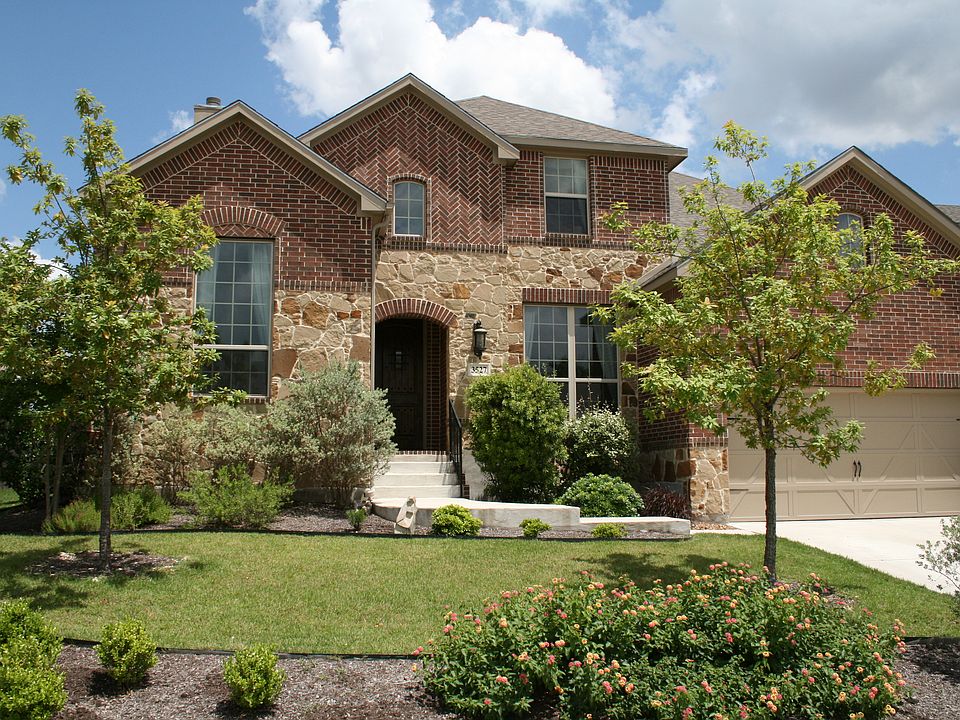 3527 PINNACLE DRIVE