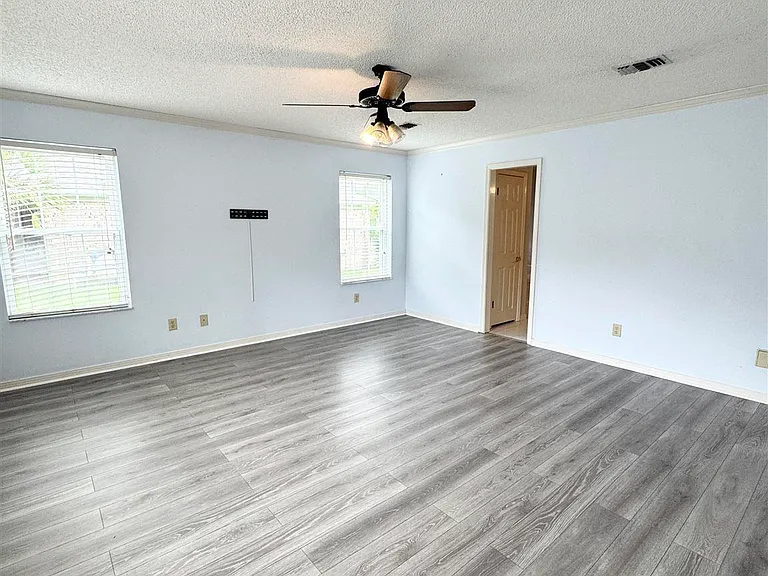 3019 Keats Dr — Photo 23