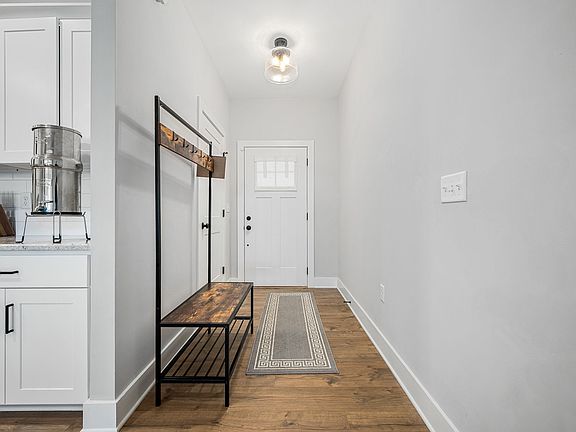 3rd image of 2617 Leawood Ct