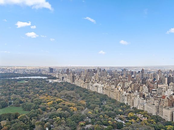 3rd image of 146 W 57th St APT 75C