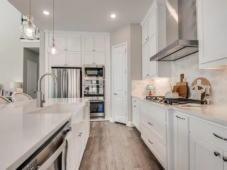 4216 Yucca Dr — Photo 10
