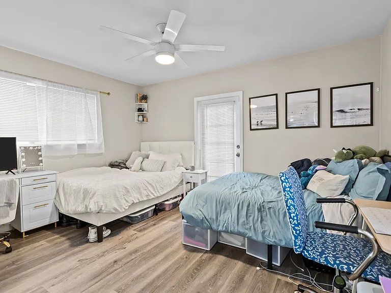 5059 Campanile Dr — Photo 24