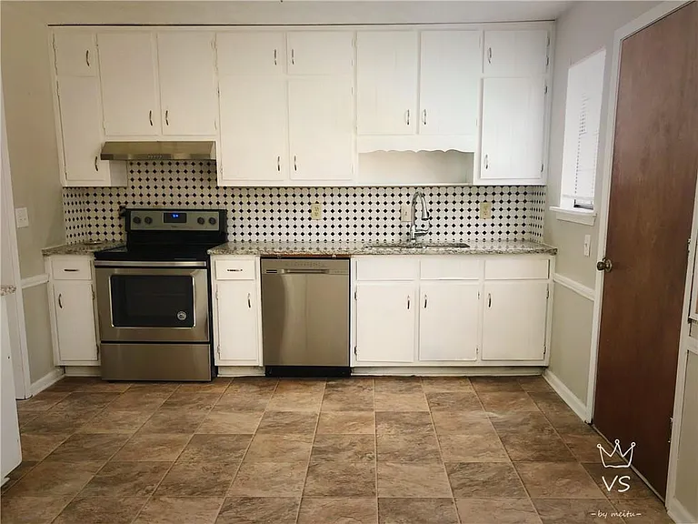 3733 Tree Bark Ln — Photo 5