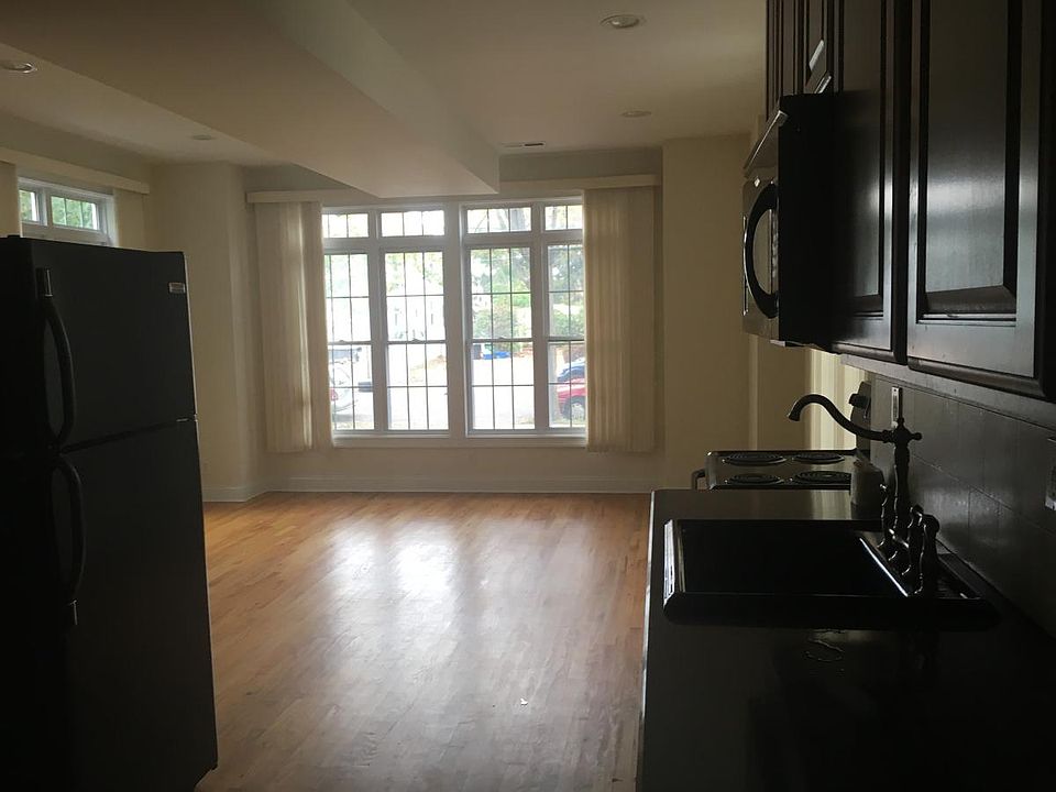 2nd image of 224 Washington Ave