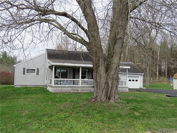 4th image of 8752 Donahue Rd