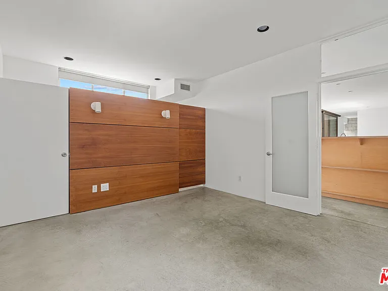802 Indiana Ave — Photo 21