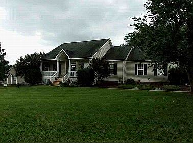 79 Moonlight Dr