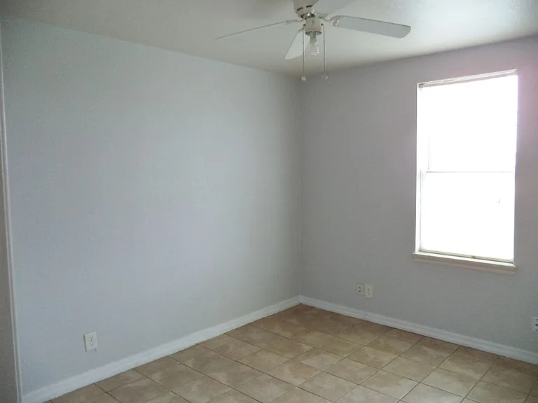 1310 W Broadway Ave #1 — Photo 6