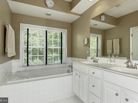 4th image of 4623 Aspen Hill Ct