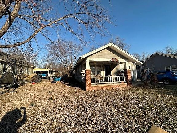 2nd image of 527 N Aydelotte Ave