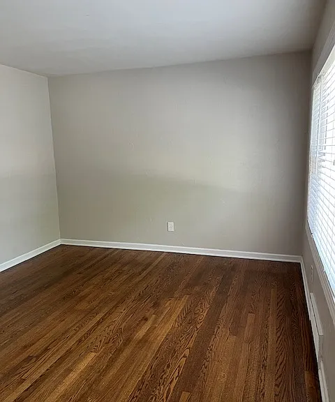 8015 Outlook Dr — Photo 27