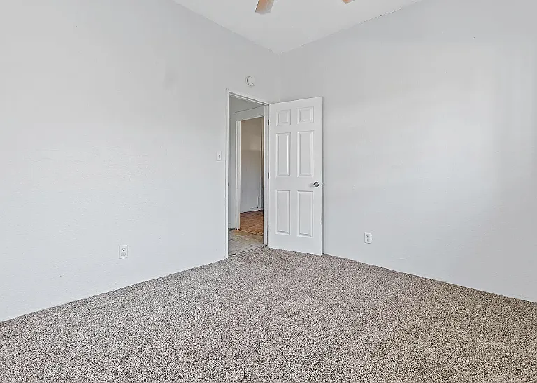 777 E El Monte Way — Photo 14