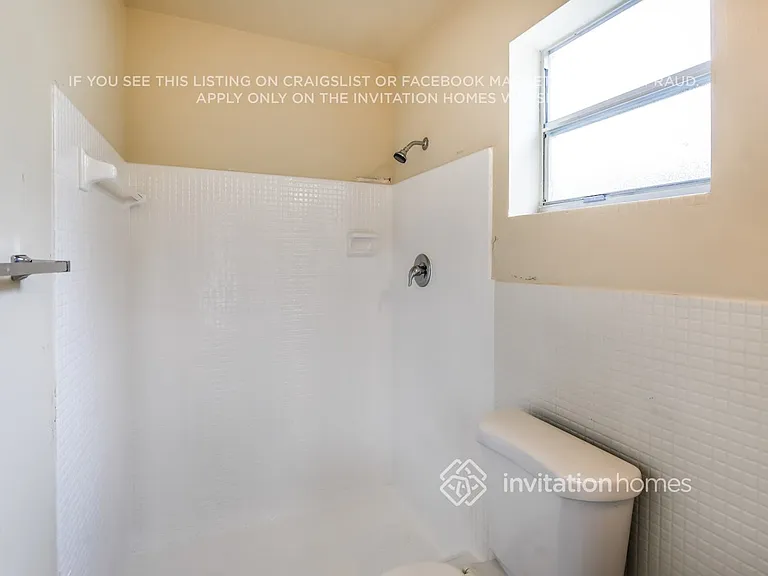 4641 NW 7th Dr — Photo 15