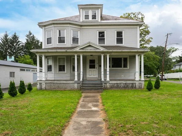 58 Northampton St, Easthampton, MA 01027