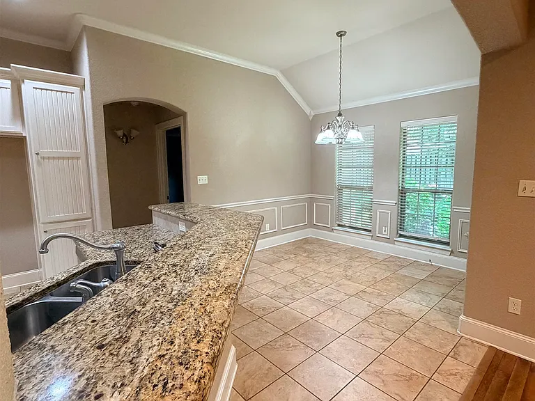 5706 Andover Dr — Photo 12