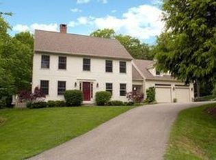 10 Reflection Pond Dr, Rockport, ME 04856