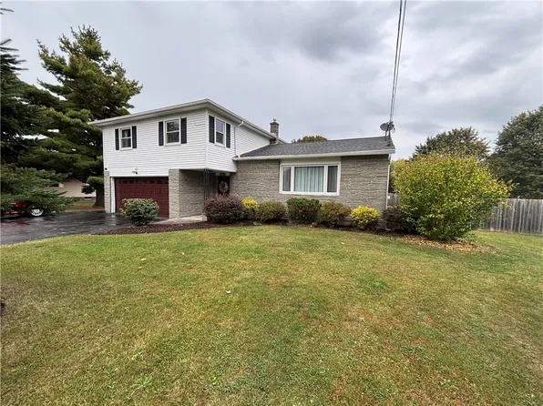 179 Lincoln Rd, Newark, NY 14513