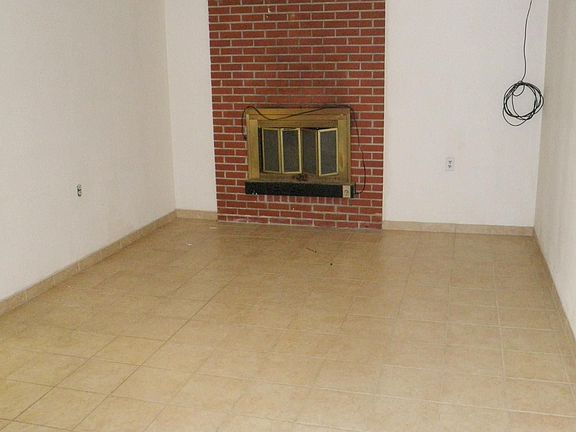 5th image of 9709 NE Hazel Dell Ave