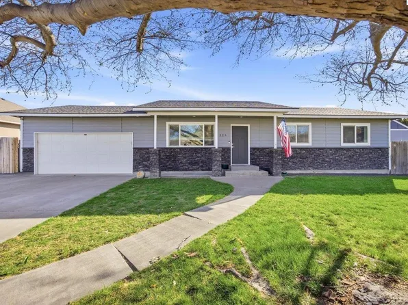 225 Mata Rd, Kennewick, WA 99338