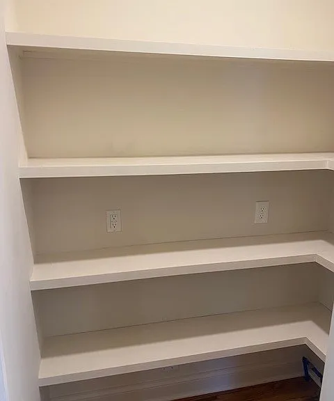 2437 Laburnum Ave — Photo 6