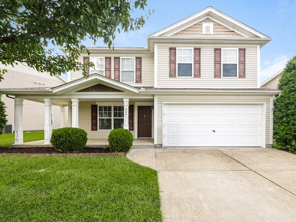 907 Grand Oak Dr