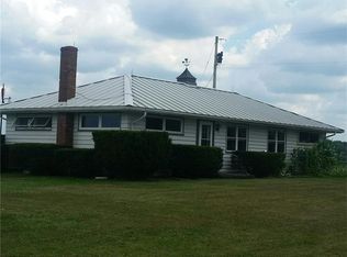 1094 Airport Rd, Mercer, PA 16137