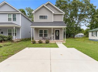 718 Battery Ave, Suffolk, VA 23434