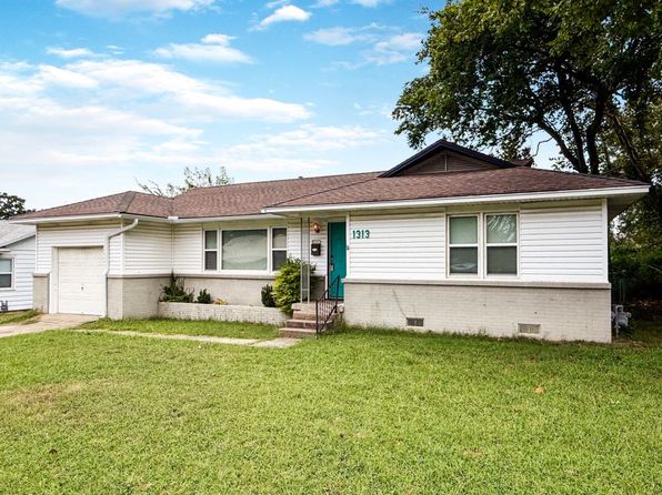 1313 Vieux Dr