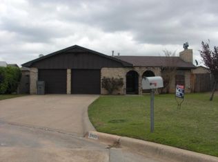 2413 NW Norman Cir, Lawton, OK 73505