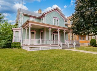 258 Douglas Ave, Elgin, IL 60120