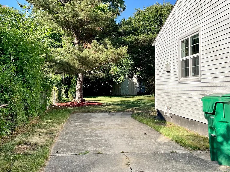 19 Hickory Ln — Photo 22