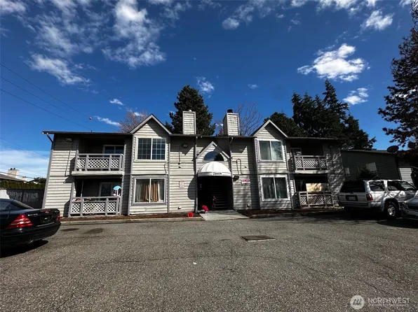 21608 30th Avenue S, Des Moines, WA 98198
