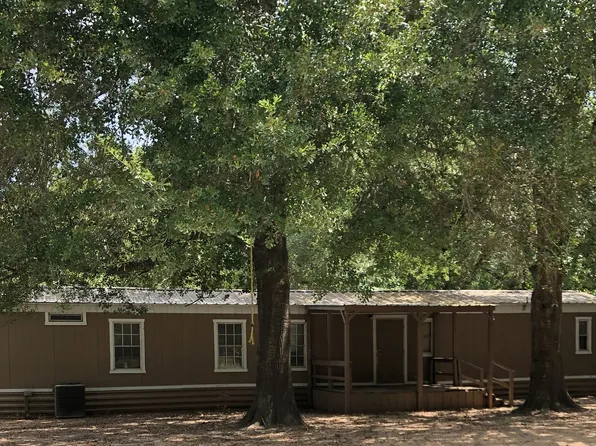 642 An County Rd #470, Palestine, TX 75803