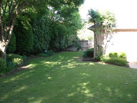 2nd image of 718 Nettleton Dr