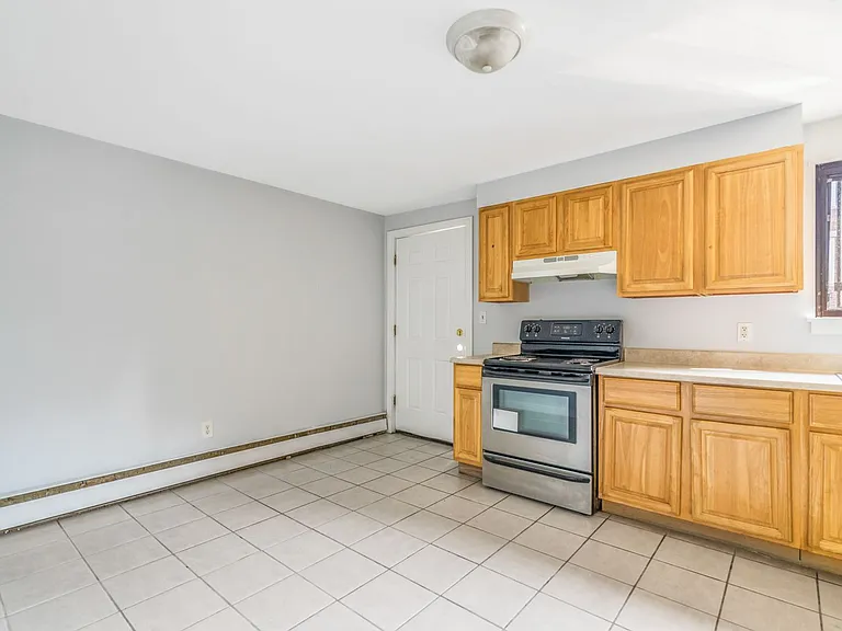 365 Orchard Street — Photo 9
