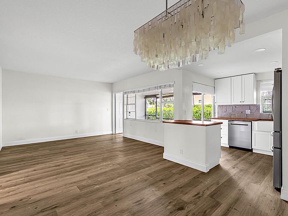 2nd image of 100 Royal Palm Way #1030